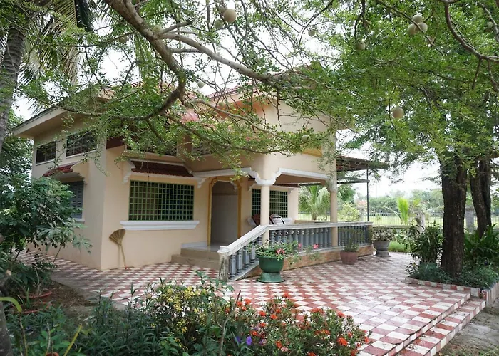 Meas Family Homestay
